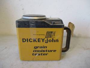 lot 7 image: Grain Moisture Tester (Corn) Dickey-john