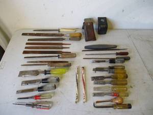 lot 11 image: Lot of Chisels and Filesshaping tools