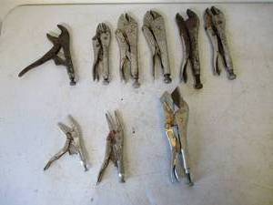 lot 12 image: Lot of various Vise Grips. 1 Craftsman.