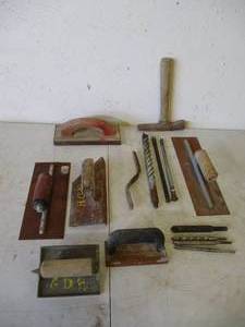 lot 26 image: Lot of Masonry Tools and Bits