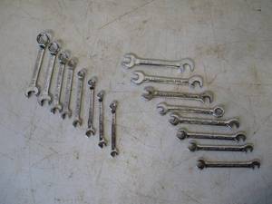 lot 34 image: Lot of Craftsman Wrenches