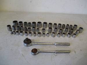 lot 41 image: Lot of Craftsman 8 & 12 point Sockets and Master Mechanic Ratchets