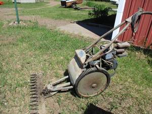 lot 76 image: Vintage Jari Sickle Mower. No. 689923.