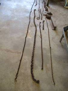 lot 79 image: Lot of Various Chains & 1-Railroad TrackAnvil