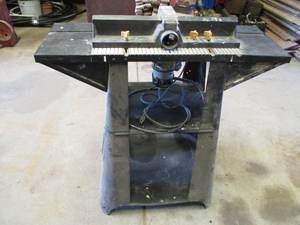lot 88 image: Craftsman Router Table with extra Router Top