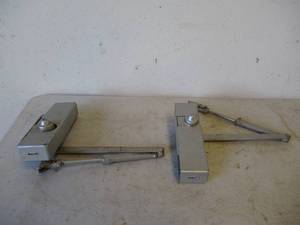 lot 99 image: Lot of 2-Heavy Duty Door Closures