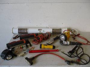 lot 106 image: Lot of Miscellaneous Lights and Electrical Supplies