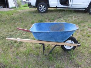 lot 127 image: Wheelbarrow.