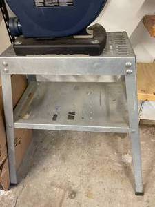 lot 42 image: Ryiobo 9 Inch Bandsaw with Stand