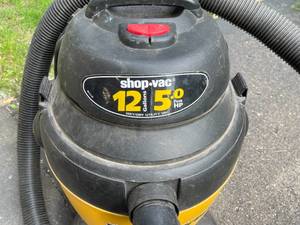 lot 49 image: 12 Gallon 5 HP Wet Dry Shop Vac
