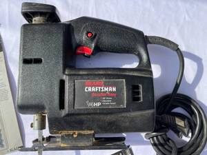 lot 52 image: Craftsman 14 HP Scroller Saw  With Spare Blades