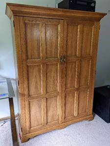 lot 77 image: Wooden Storage CabinetArmoire