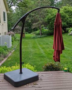 lot 100 image: Outdoor Hanging Patio Umbrella
