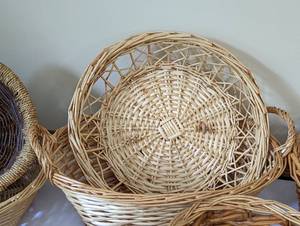 lot 108 image: Decorative Woven Baskets