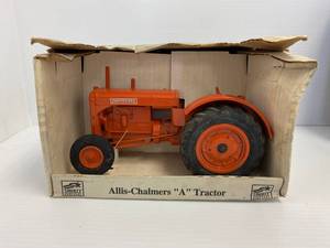 Vintage Die Cast Allis-Chalmers A Tractor NIB