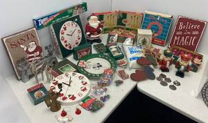 Group Of Vintage Christmas Items