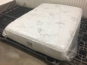 Brand New Serta Perfect Sleeper Presidential Suite Series Radiant 14 Plush Single Sided Queen Mattress