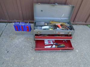 Craftsman tool box with misc tools. As shown.