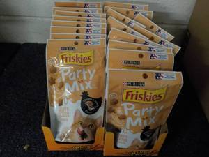 2 Cases Purina Friskies 2.1 oz Pkgs...