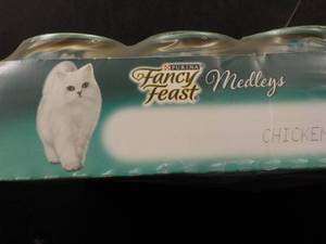 Case of 24 - 3 oz Purina Fancy Feas...