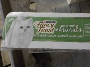 2 Cases Purina Fancy Feast Gourmet ...
