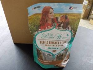 5 - 16 oz Bags Pioneer Women Dog Tr...