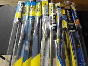 26 and 28 Windshield Wipers...