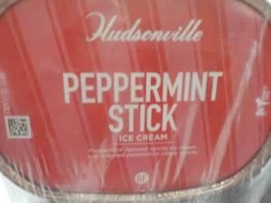 8 Tubs Hudsonville Peppermint Ice C...