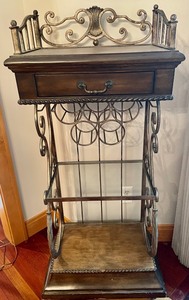 lot 3 image: Wonderful Wine and Bakers Rack