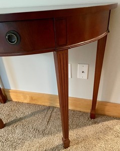 lot 50 image: Vintage Rounded Accent Table