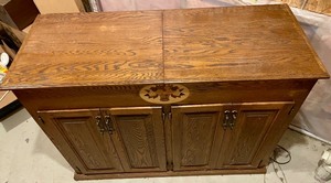 lot 57 image: Gorgeous Cabinet (contents not included)