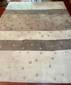 lot 58 image: Malibu Collection Area Rug