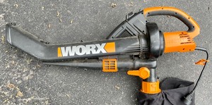 lot 70 image: Worx Yard Blower and Vacuum with Catch Bag