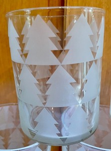 lot 88 image: 12 Tree Themed Lowball Glasses