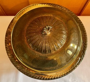 lot 90 image: Super Silver Plated Serving Dish with Pyrex Insert