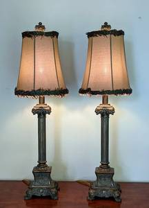 lot 15 image: Pair of Elegant Table Lamps