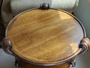 lot 24 image: Beautiful Round Tired Accent Table by Hickory