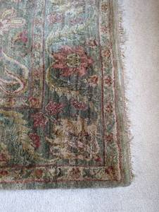 lot 62 image: Wool Pile Area Rug
