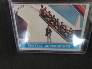 12. 1975-76 Topps Seattle Team Card...