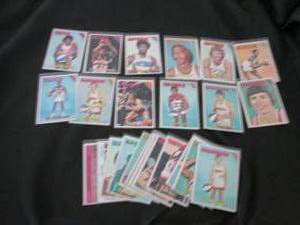 29. 25 1975-76 Topps Basketball Car...