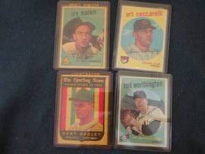 89. 1959 Topps Baseball Cards...