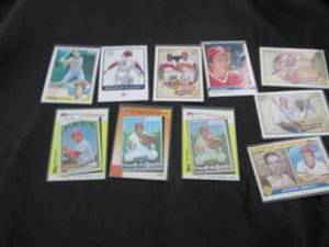 192. 10 Johnny Bench Cards...