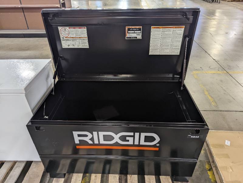 lot 634 image: Rigid 48 in. W x 24 in. D x 28.5 in. H Universal Storage Chest