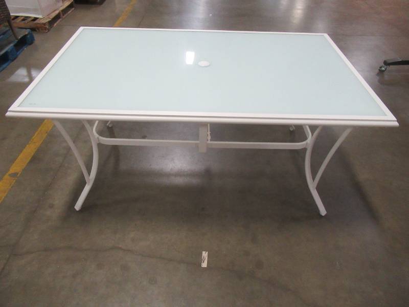 lot 136 image: Hampton Bay Riverbrook Shell White Rectangular Glass Top Aluminum Outdoor Patio Dining Table, FM18107-AL-RECD. Damage on 1 corner.