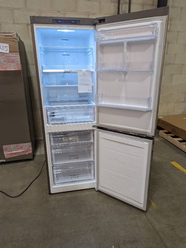 lot 18 image: Samsung 24 in. 11.3 cu. ft. Bottom Freezer Refrigerator in Fingerprint-Resistant Stainless Steel, Counter Depth (Scratch and Dent) - 1 Year Warranty