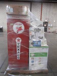 lot 16 image: LARGE WHOLESALESALVAGE PALLET Of SMALL APPLIANCES, VACUUMES, AND MORE
