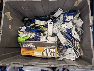 lot 833 image: One Bin of Shelf-Pulled ToolsBits