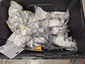 lot 836 image: One Bin of Sockets