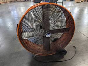 lot 841 image: Maxx Air PRO 42 in. 2 Speed Drum Fan