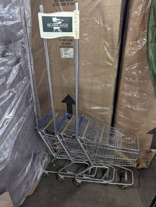 lot 856 image: Three Child Size Shopping Carts